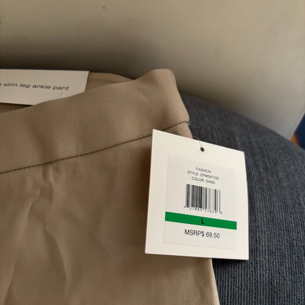 Ellen Tracy slim fit ankle pants - beige - large - brand new!